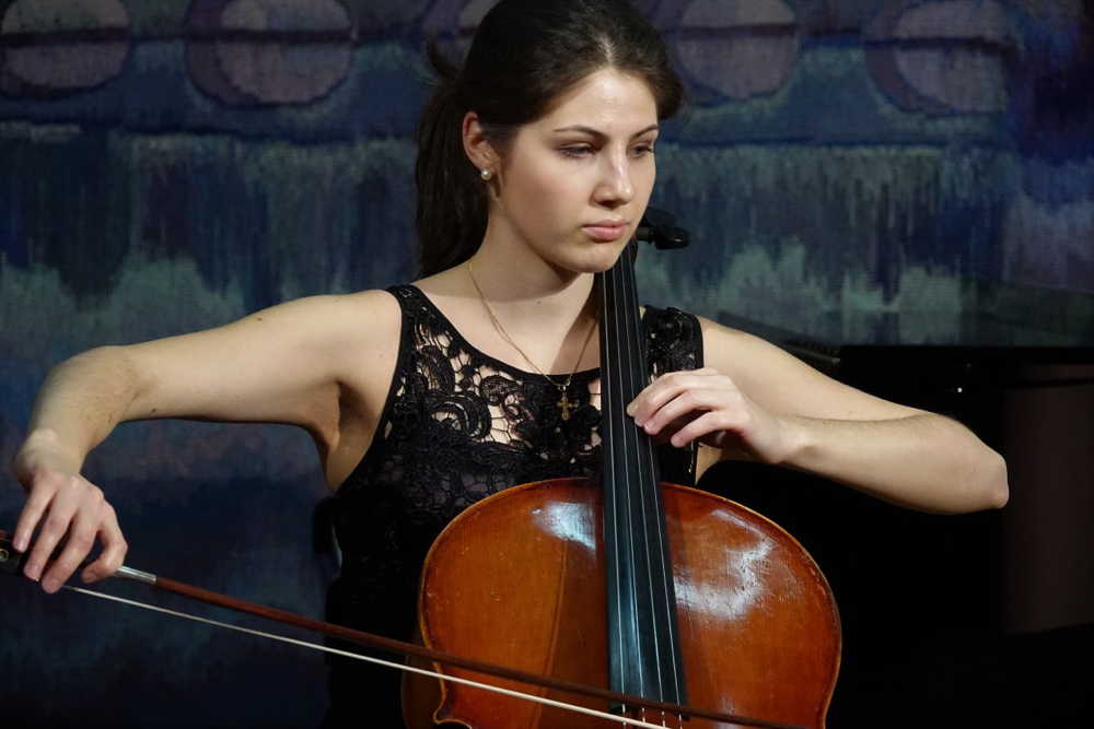 Portrait. CCSRB. Elizaveta Makarenko (violoncelle). 2016-11-23